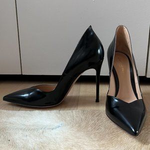 Worn 1 time - Gianvito Rossi Leather Ellipsis Pumps - Black